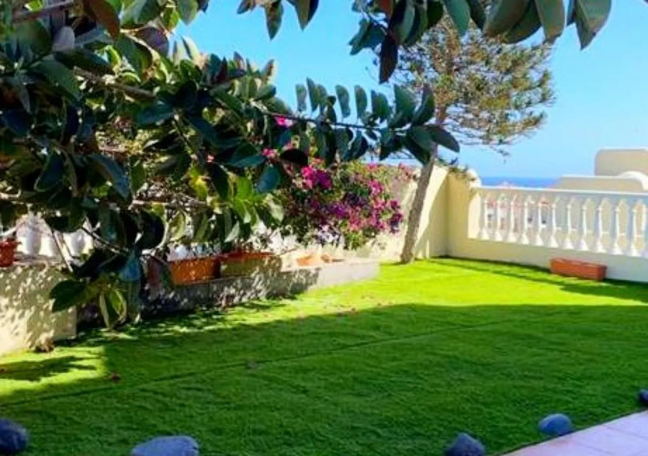 Amazing View El Medano Villa In With Jacuzzi Spain
